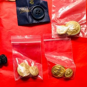 Lot of 20 Brooks Brothers Extra/Replacement Buttons 4 Blazers Coats Jackets